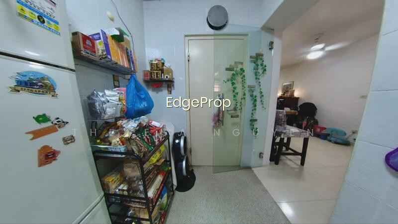 156 RIVERVALE CRESCENT photo 6