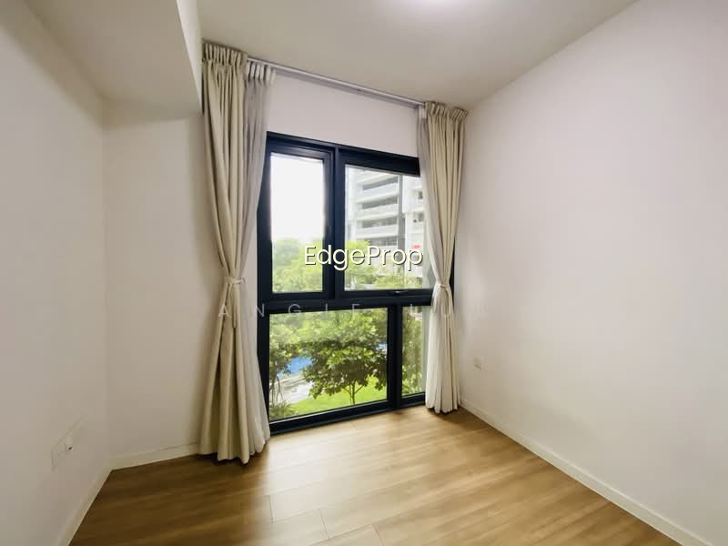 The Lakefront Residences photo 4