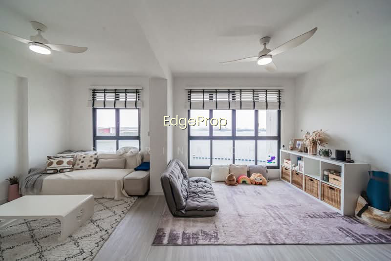 415D NORTHSHORE DRIVE image 1 of 10