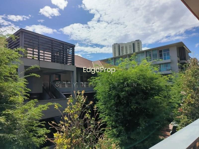 SOPHIA HILLS photo 4