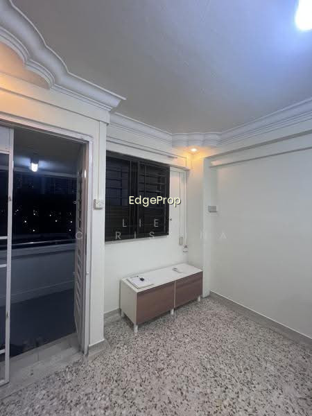 425 ANG MO KIO AVENUE 3 photo 2