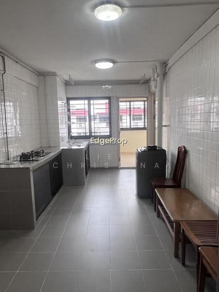 425 ANG MO KIO AVENUE 3 photo 4