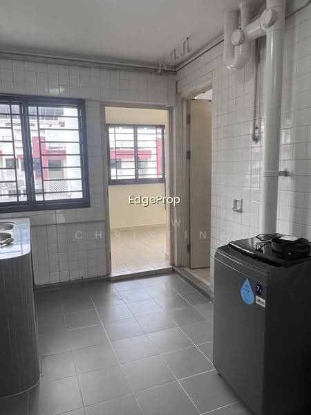 425 ANG MO KIO AVENUE 3 photo 5