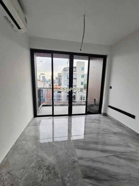 BEST INVESTMENT CONDO? | FREEHOLD NEAR ALJUNIED MRT | READY TO MOVEMRT photo 2