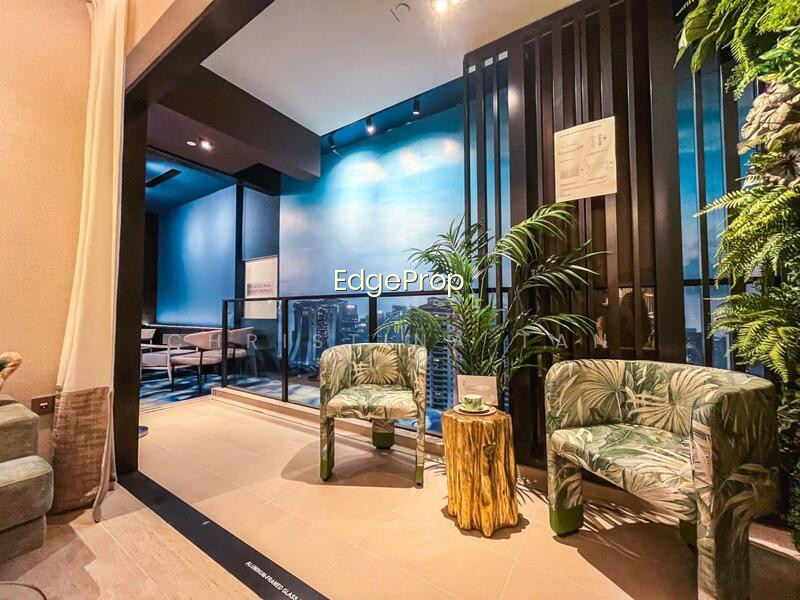 ARINA EAST RESIDENCES image 1 of 7