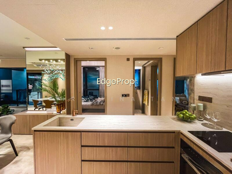 ARINA EAST RESIDENCES photo 4