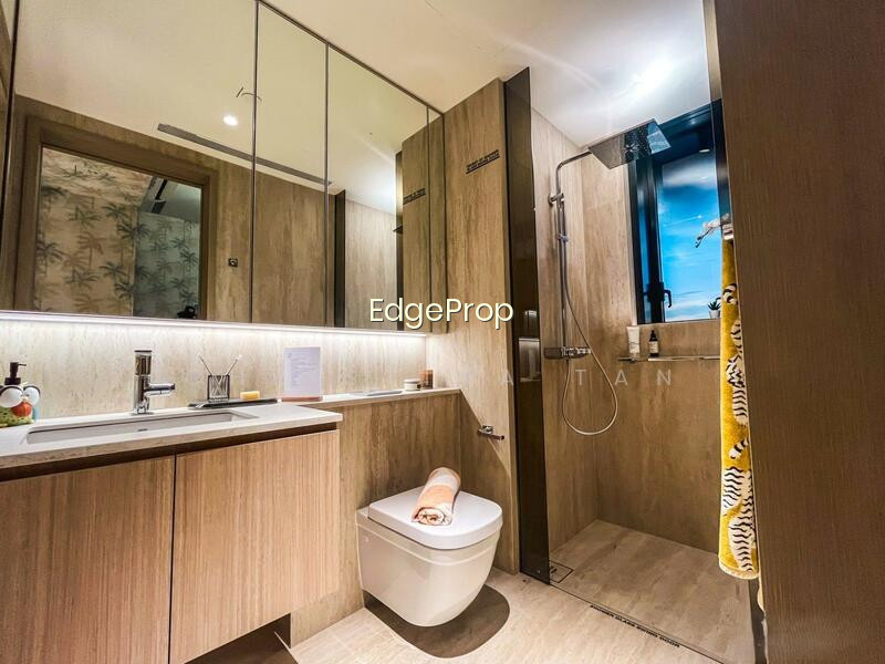 ARINA EAST RESIDENCES photo 6