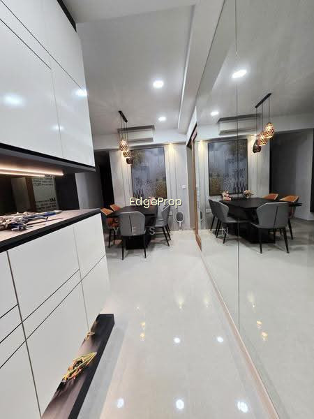 RIVERCOVE RESIDENCES EC photo 5