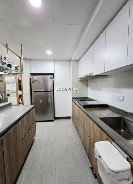 RIVERCOVE RESIDENCES EC photo 6