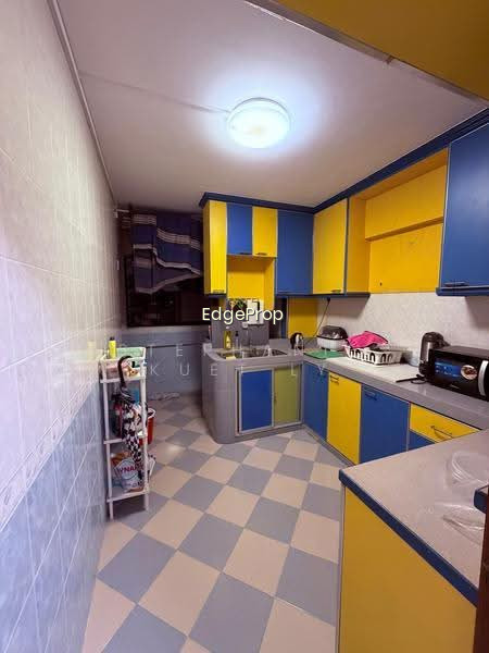 439 Tampines Street 43 photo 3