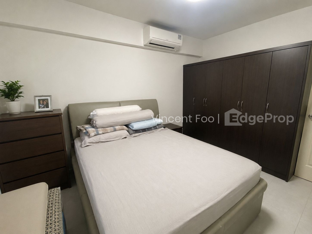 214 JURONG EAST STREET 21 photo 3