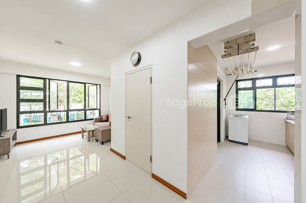 462D YISHUN AVENUE 6 photo 4