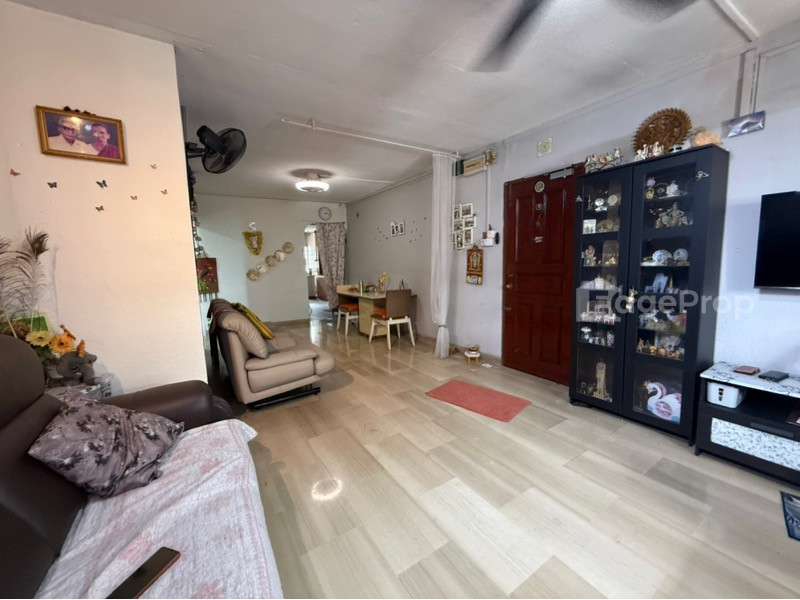 546 JURONG WEST STREET 42 photo 3