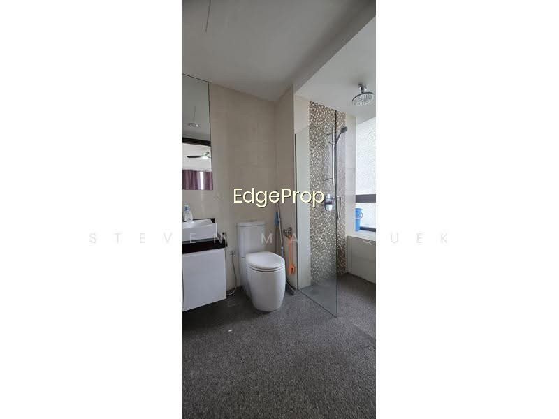REGENT RESIDENCES photo 4