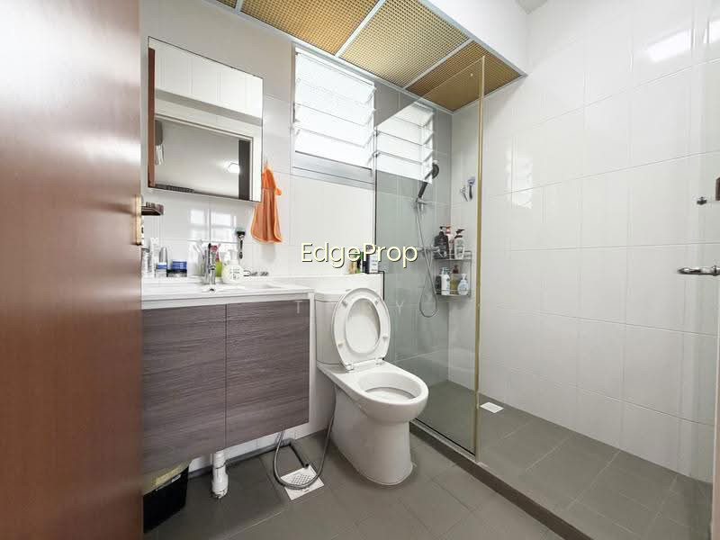 879B TAMPINES AVENUE 8 photo 4
