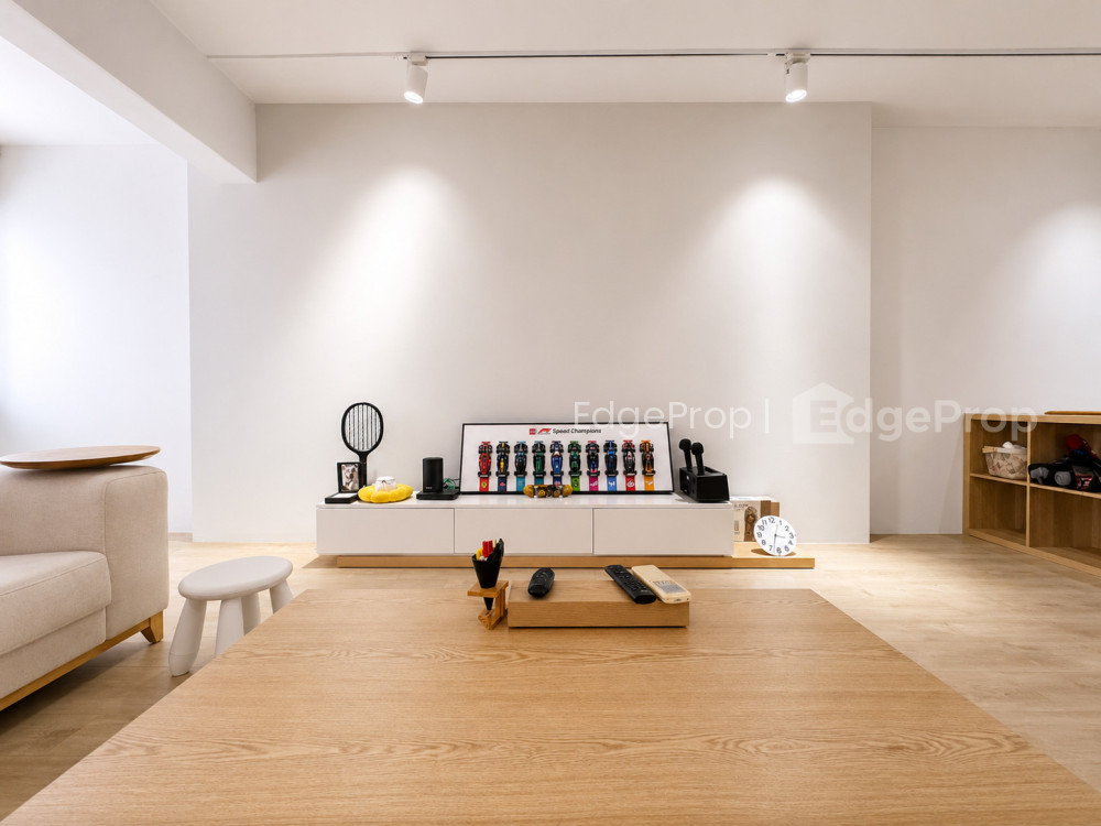 330 TAMPINES STREET 32 photo 3