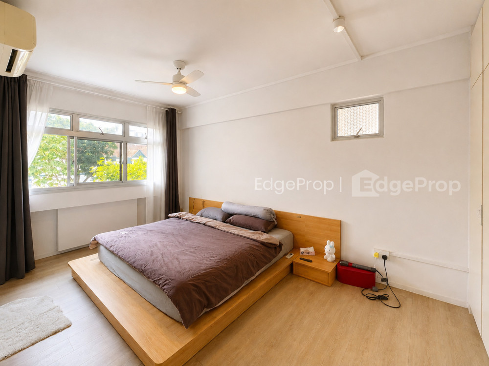 330 TAMPINES STREET 32 photo 5