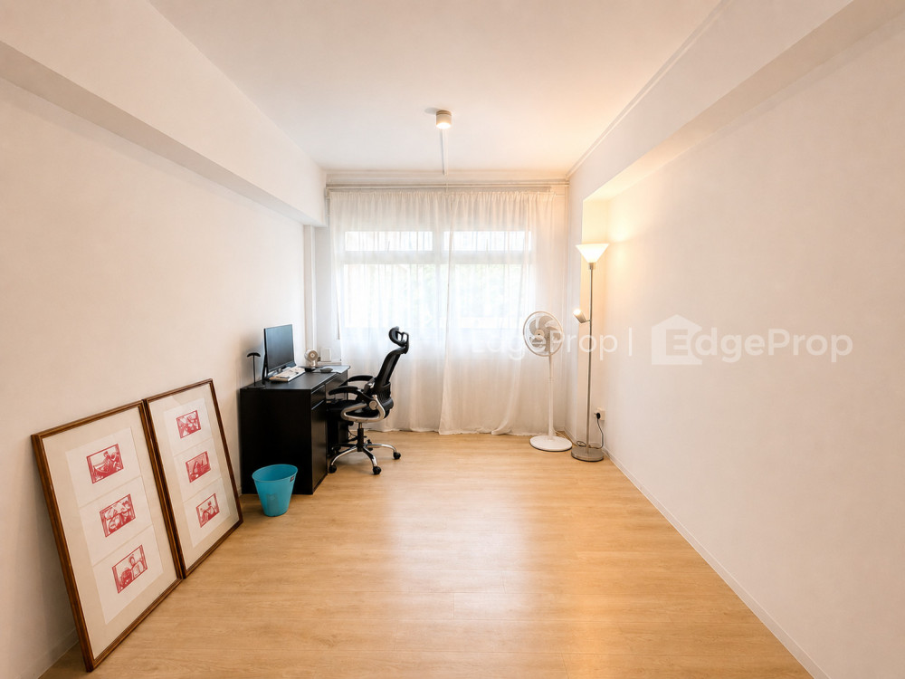 330 TAMPINES STREET 32 photo 6