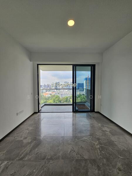 ONE PEARL BANK photo 3