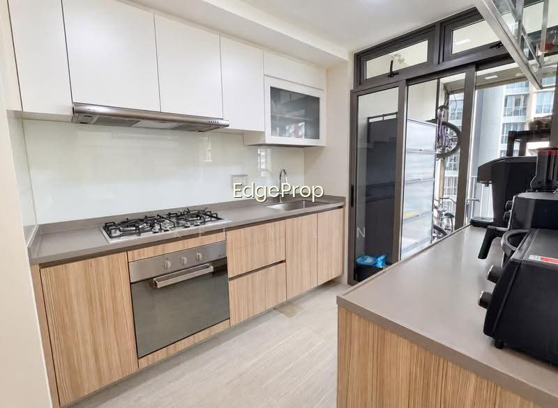 RIVERCOVE RESIDENCES EC photo 6