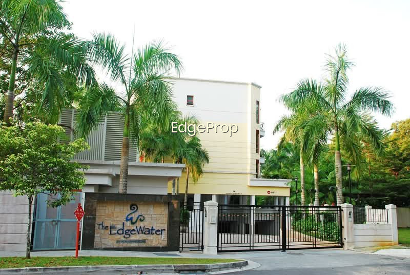 THE EDGEWATER photo 6