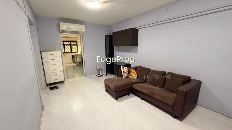 575 ANG MO KIO AVENUE 10 image 1 of 9