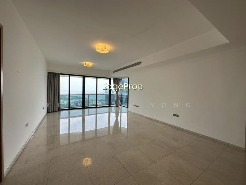 MARINA BAY SUITES photo 3