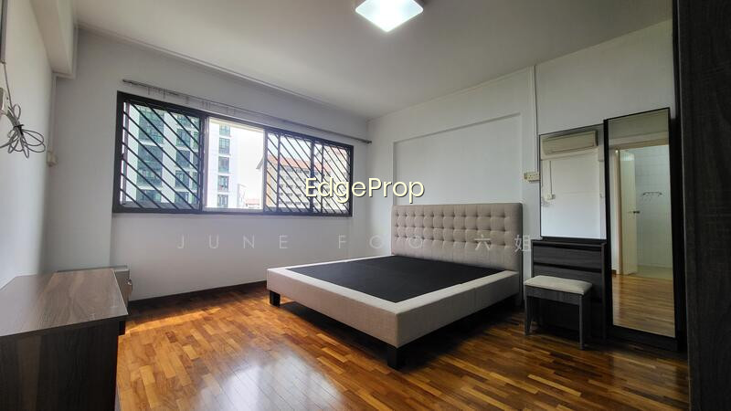 254 BANGKIT ROAD photo 3