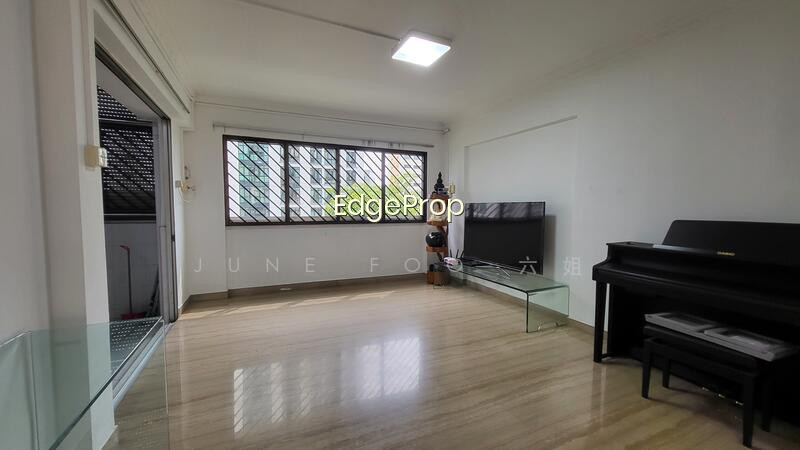 254 BANGKIT ROAD photo 4
