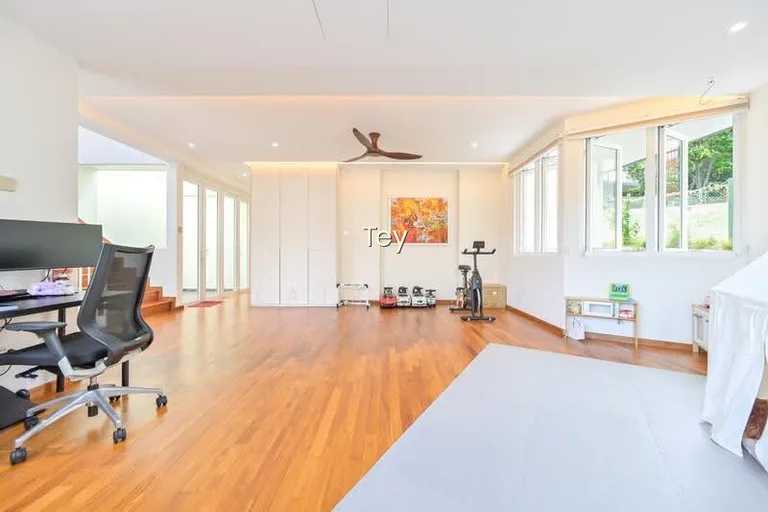 New Excl Listing at D16 Along Sennett Drive. Modern and Lavishly Renovated image 1 of 6