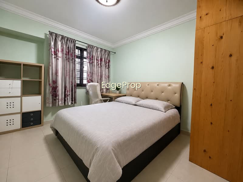 64 TEBAN GARDENS ROAD photo 3