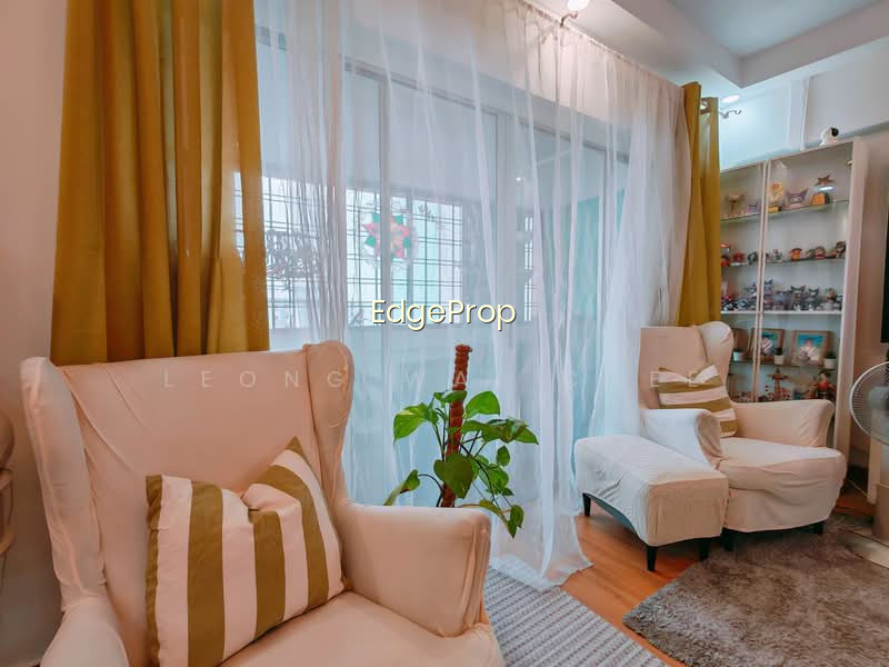 309 JURONG EAST STREET 32 photo 4