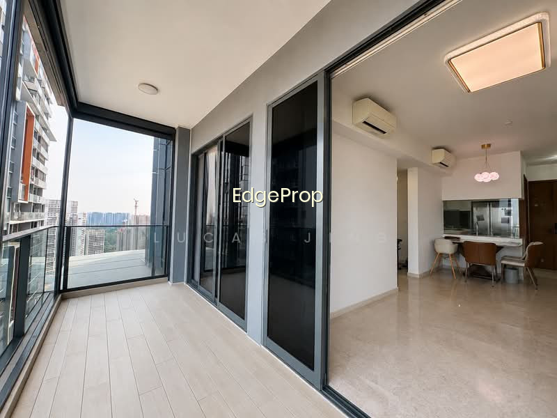 STIRLING RESIDENCES photo 3