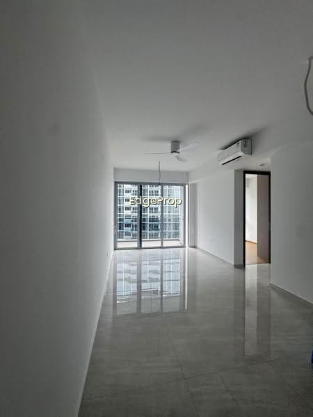 Grand Dunman image 1 of 10