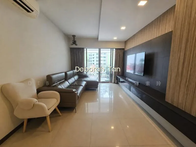 515B Tampines Central 7 image 1 of 10