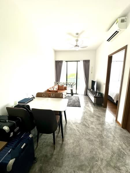 FOURTH AVENUE RESIDENCES photo 2