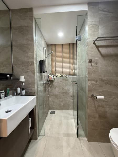 RIVERFRONT RESIDENCES photo 4