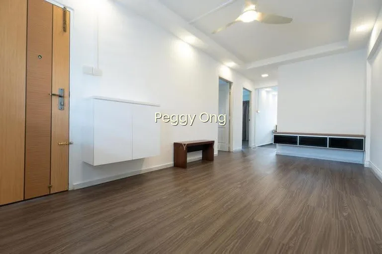 222 Yishun Street 21 image 1 of 10