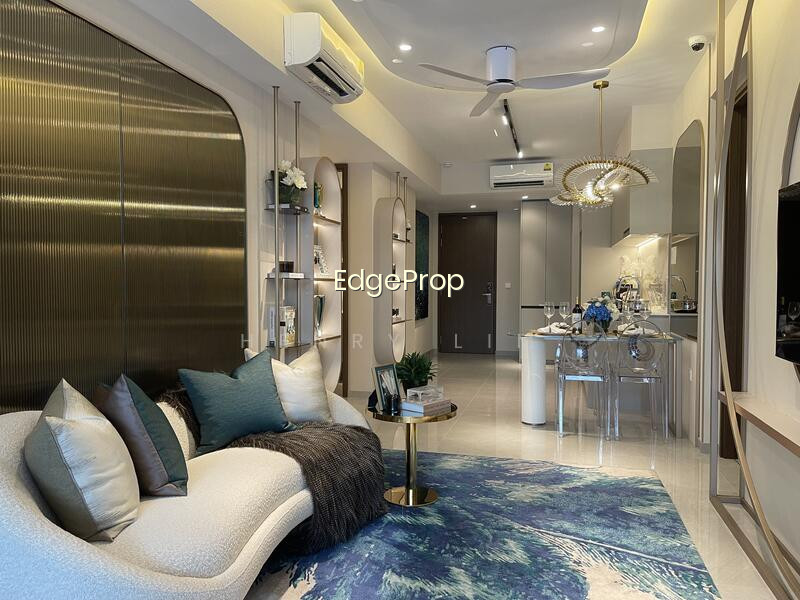 GRAND DUNMAN image 1 of 10