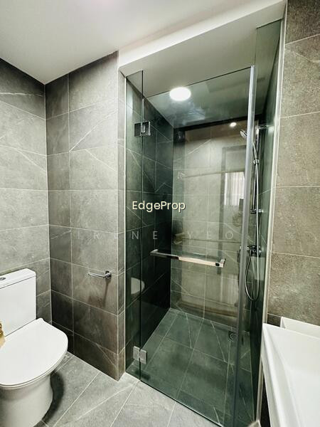 RIVERFRONT RESIDENCES photo 6