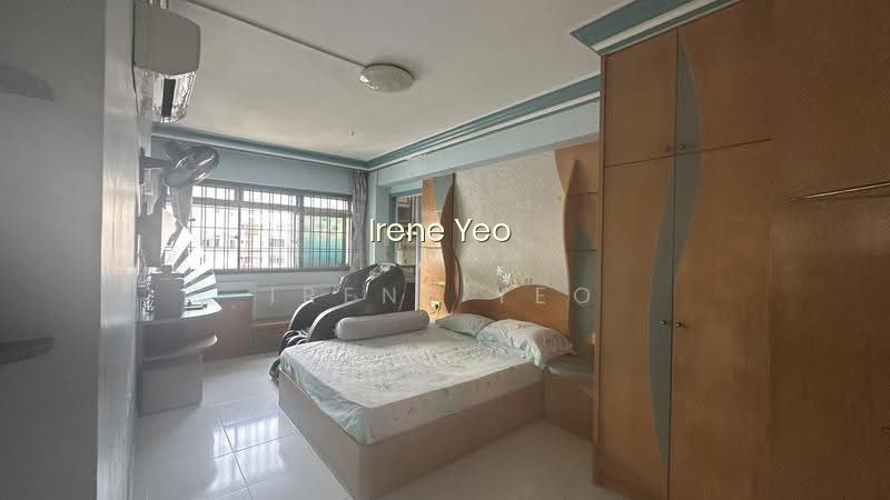385 TAMPINES STREET 32 image 1 of 10