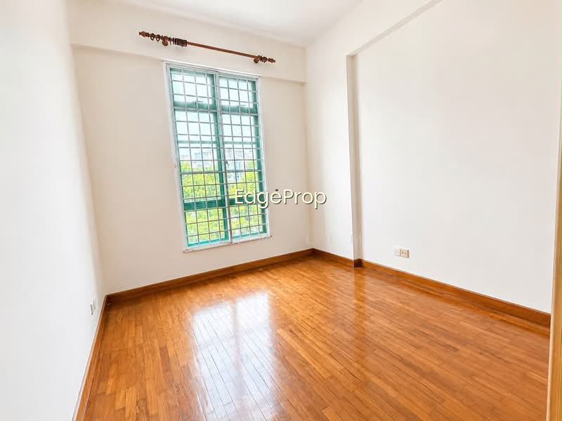 HILLVIEW HEIGHTS photo 4