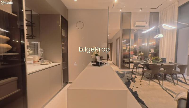 THE SEN photo 2