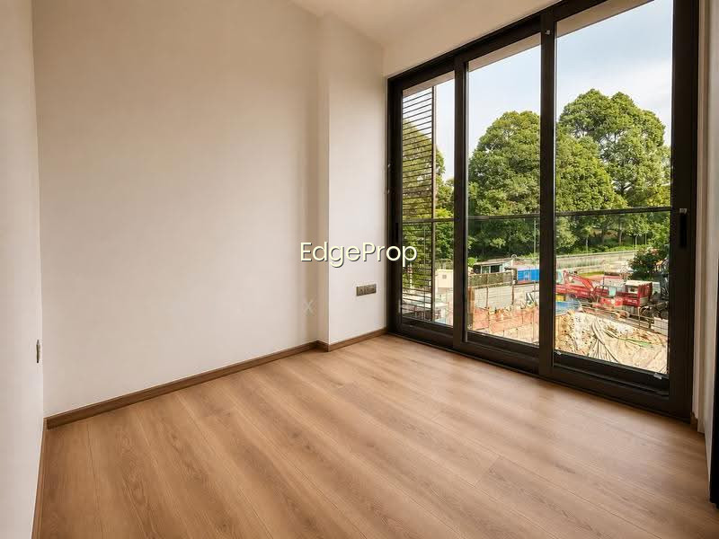 ORCHARD SOPHIA photo 6