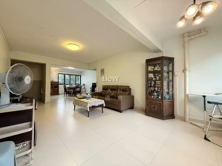 110 Aljunied Crescent image 1 of 10