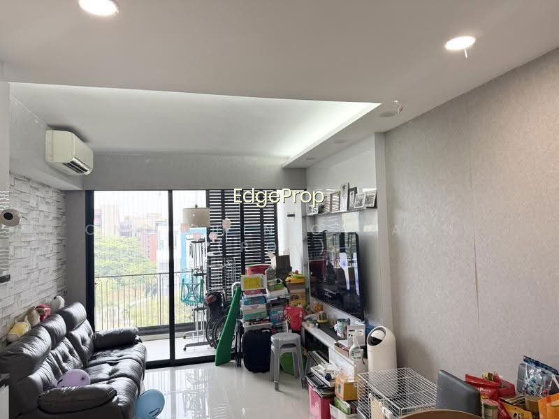 WESTWOOD RESIDENCES EC photo 2