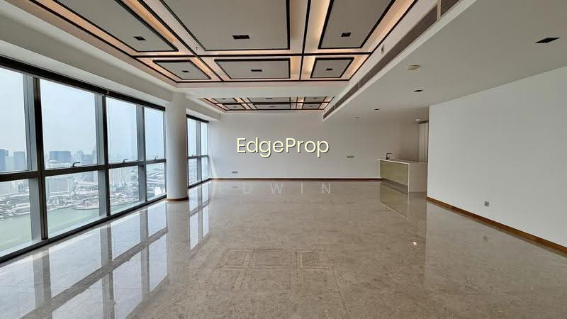 MARINA BAY RESIDENCES photo 2