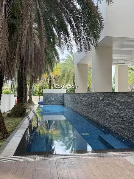 OCEAN FRONT SUITES photo 6