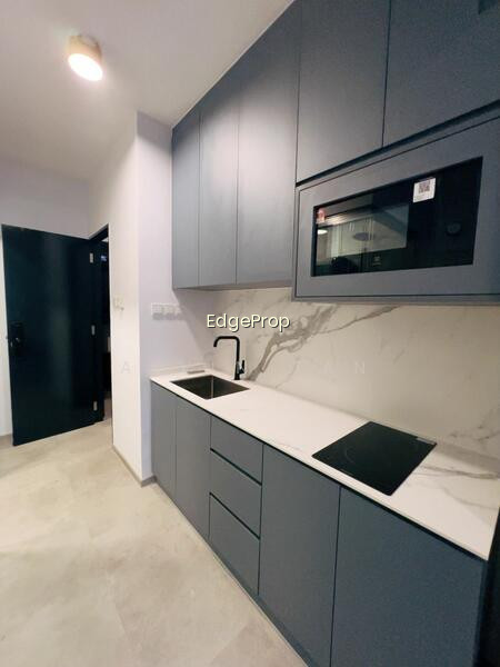 TIONG BAHRU, NEWLY RENOVATED, 3 MINS WALK TO MRT image 1 of 10