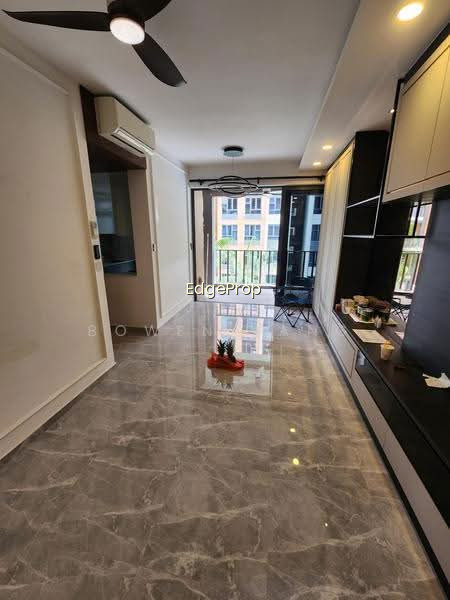 THE BROWNSTONE photo 3